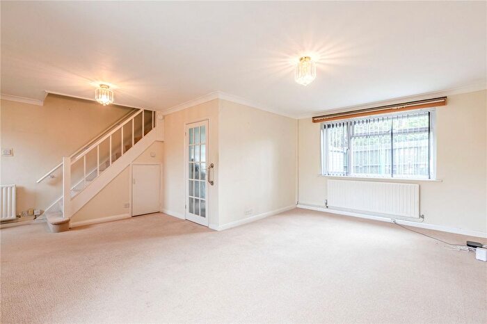 2 Bedroom End Terrace House For Sale In Hillside Gardens, Addlestone, Surrey, KT15