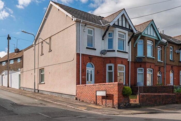 3 Bedroom End Of Terrace House For Sale In St. Matthews Road, Cwmfields, Pontypool, NP4