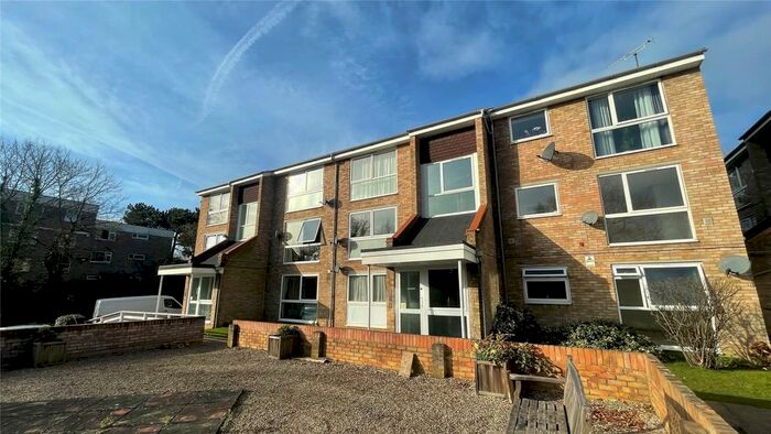 2 Bedroom Flat To Rent In Josephine Court, Southcote Road, Reading, Berkshire RG30