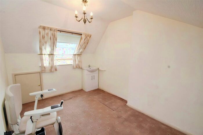 1 Bedroom Detached House For Sale In Lever Street, Radcliffe, Manchester, Greater Manchester, M26