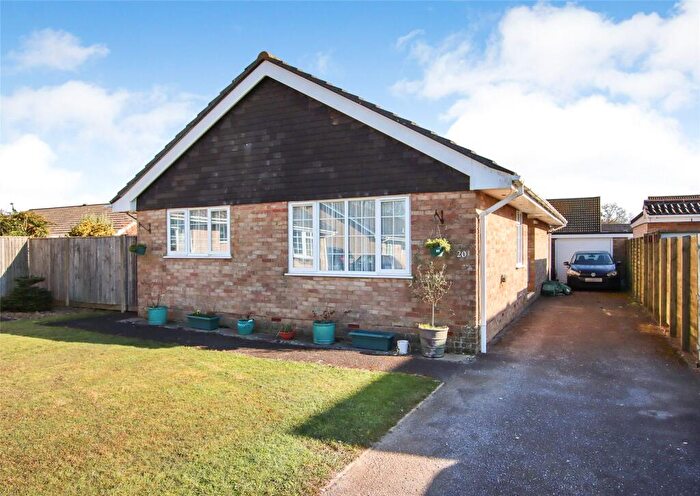 2 Bedroom Bungalow For Sale In Harford Close, Pennington, Lymington, SO41