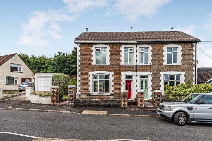 3 Bedroom Semi-Detached House For Sale In Heol Y Parc, Efail Isaf, Pontypridd, CF38