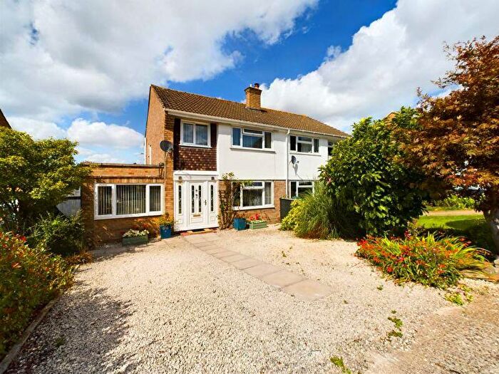 3 Bedroom Semi-Detached House For Sale In Beeches Road, Charlton Kings, Cheltenham, GL53