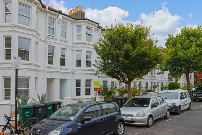1 Bedroom Apartment To Rent In Westbourne Street, Hove, BN3
