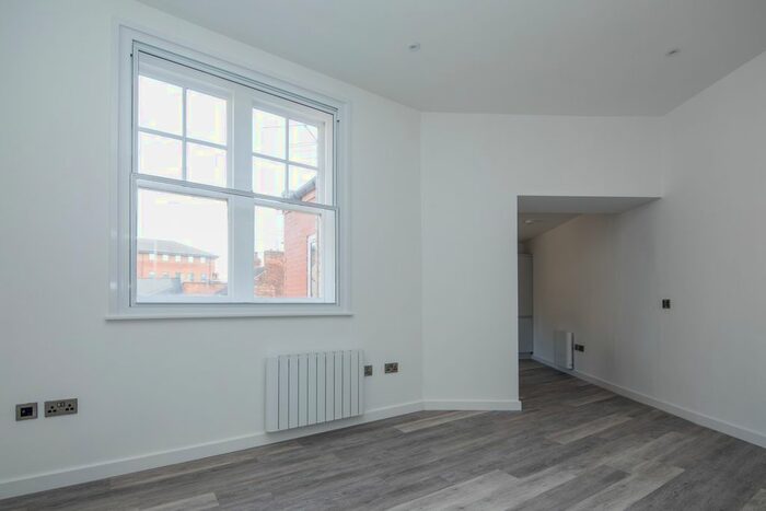 2 Bedroom Flat To Rent In Chapel Bar, Nottingham, NG1