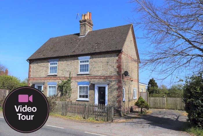 3 Bedroom House To Rent In Village Of Hockliffe, LU7