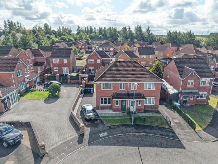 3 Bedroom Semi-detached House For Sale In Kildrummy Drive, Gartcosh, Glasgow, G69