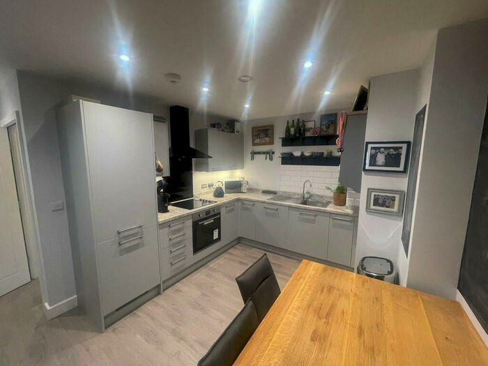 2 Bedroom Apartment To Rent In High Street, Braintree, Essex, CM7