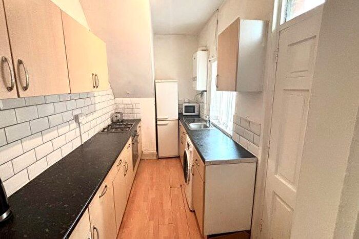 1 Bedroom Flat To Rent In Raby Street, Gateshead, NE8