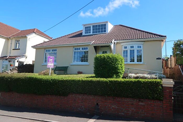 3 Bedroom Detached Bungalow For Sale In Gellihaf Road, Fleur De Lys, NP12
