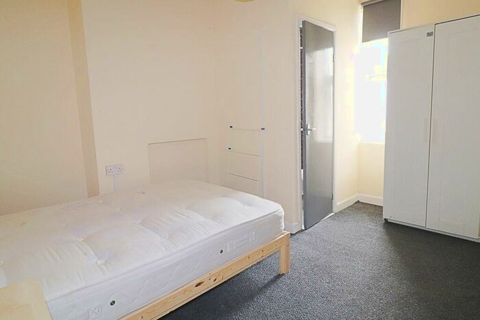 1 Bedroom Flat To Rent In Partridge Road, Roath, CF24