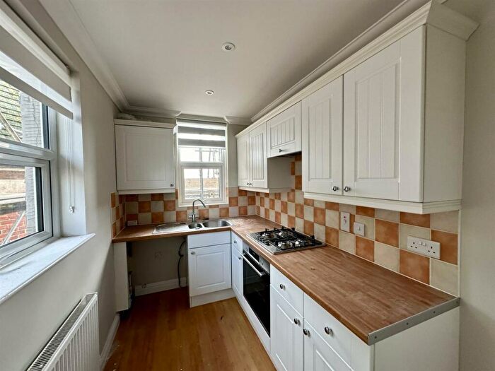 1 Bedroom Flat To Rent In Claremont Road Seaford East Sussex, BN25