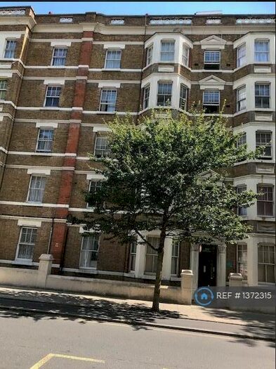 3 Bedroom Flat To Rent In Royal College Street, London, NW1