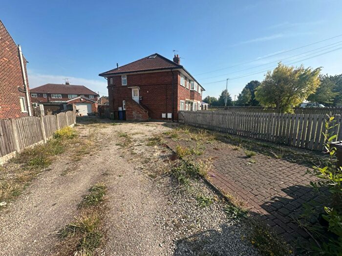 2 Bedroom Maisonette For Sale In Ash Lea, Fairburn, Knottingley, WF11