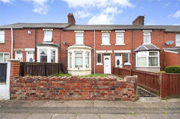 3 Bedroom Terraced House For Sale In Fowler Gardens, Dunston, Gateshead, NE11