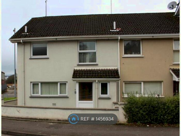 3 Bedroom Semi-Detached House To Rent In Floraville, Enniskillen, BT74