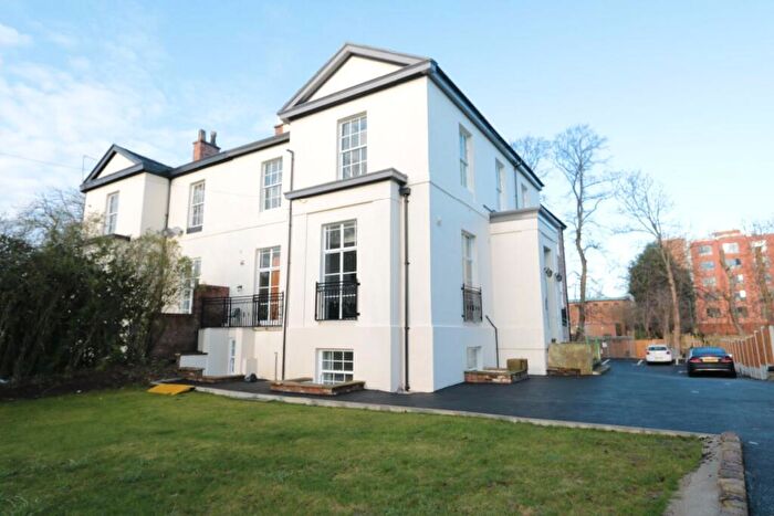 2 Bedroom Apartment To Rent In Daisy Bank Road, Victoria Park, M14