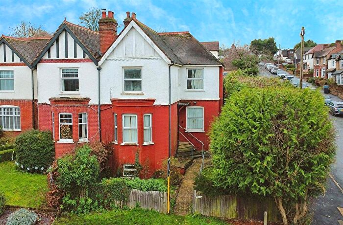 3 Bedroom Semi-Detached House For Sale In King Edward Street, Hemel Hempstead, HP3