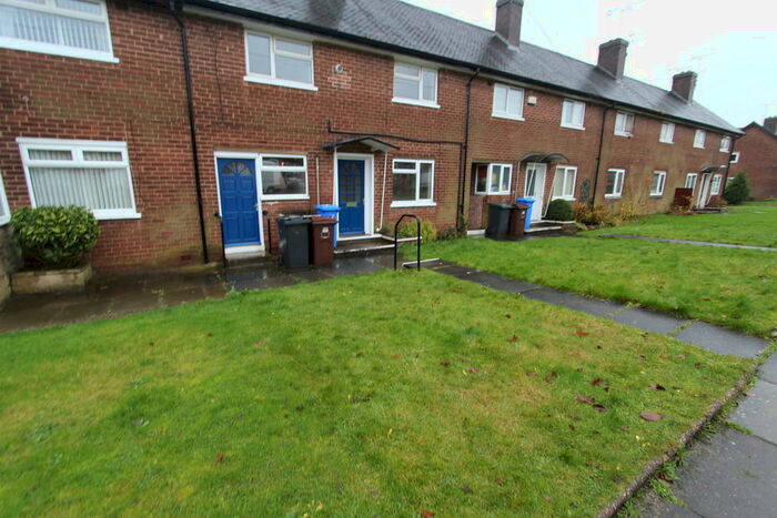 3 Bedroom Terraced House To Rent In Lupton Road, Sheffield, S8