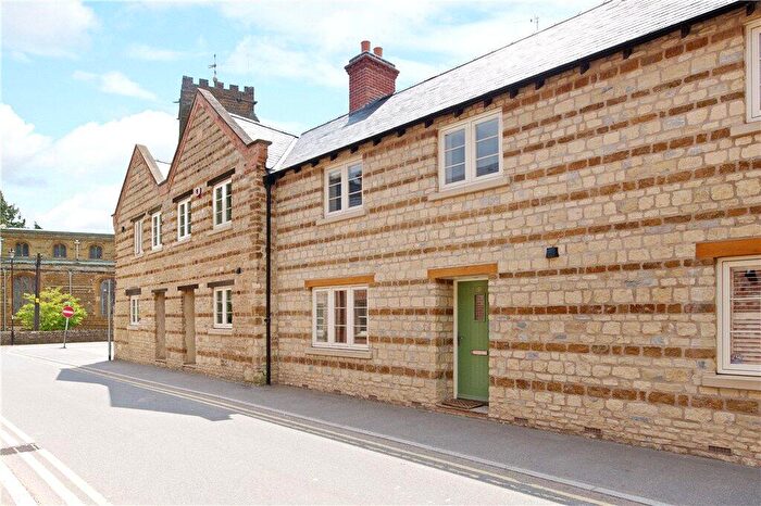 3 Bedroom House To Rent In Moat Lane, Towcester, Northamptonshire, NN12