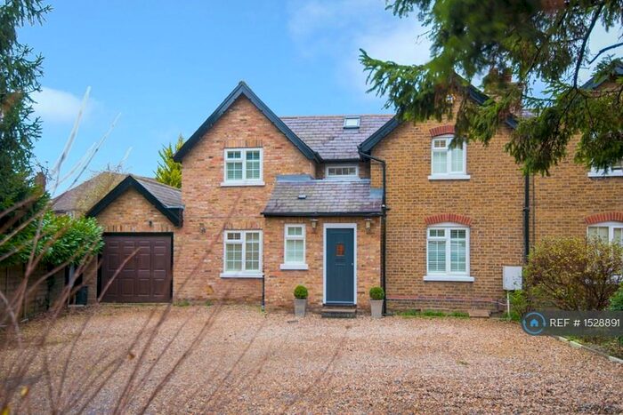 4 Bedroom Semi-Detached House To Rent In Field End Road, Pinner, HA5