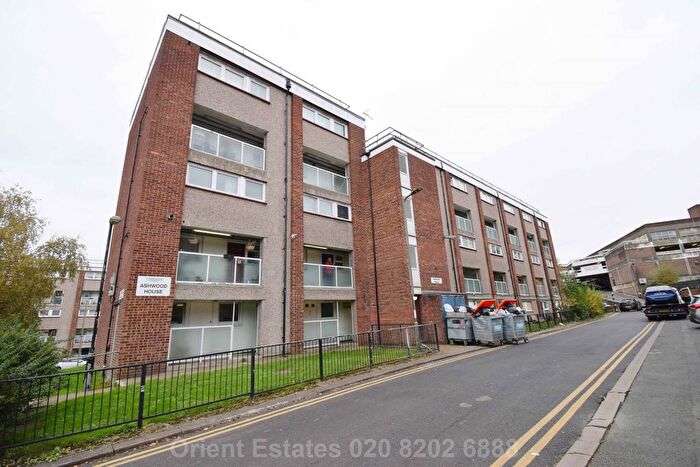 3 Bedroom Flat To Rent In Ashwood House, Hendon, NW4