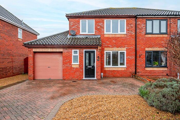 3 Bedroom Semi-Detached House For Sale In Colsterdale, Carlton Colville, NR33