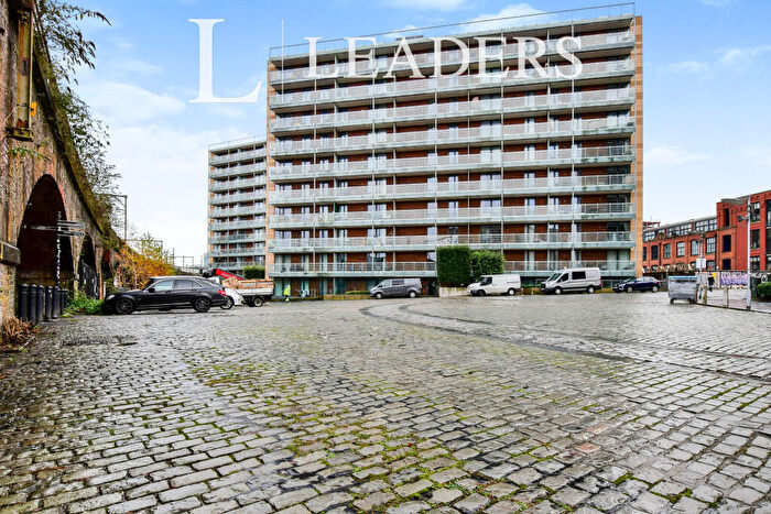 2 Bedroom Apartment To Rent In St. George's Island, Kelso Place, Manchester, M15