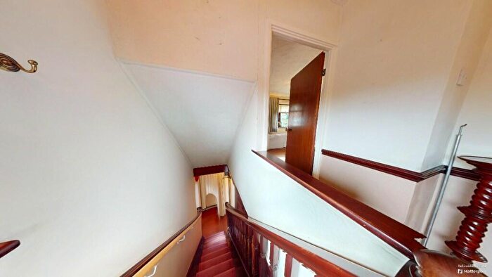 2 Bedroom End Of Terrace House For Sale In Cornwell Crescent, Stanford-Le-Hope, Essex, SS17