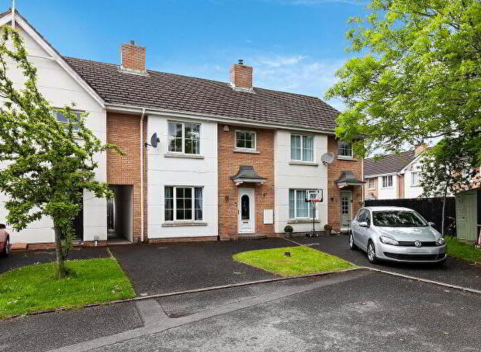 4 Bedroom TownHouse For Sale In Mayfield Square, Belfast, BT10