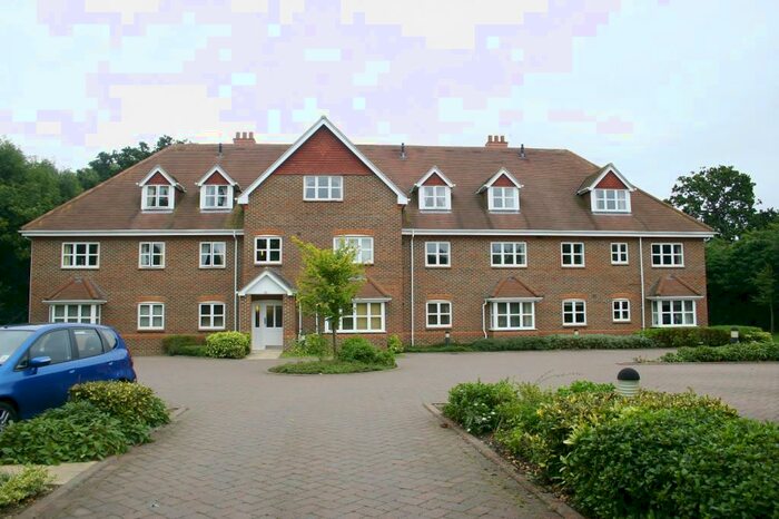 1 Bedroom Flat To Rent In Sherfield On Loddon, RG27