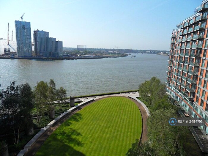 2 Bedroom Flat To Rent In New Providence Wharf, London, E14