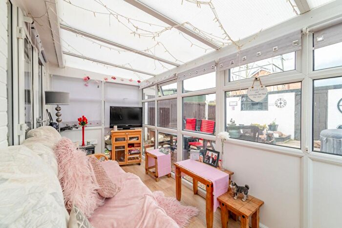 3 Bedroom Detached House For Sale In York Road, Connah's Quay, CH5