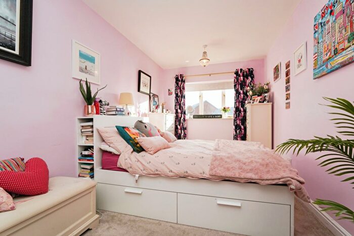 3 Bedroom End Of Terrace House For Sale In Evesham Road, Harvington, Worcestershire, WR11