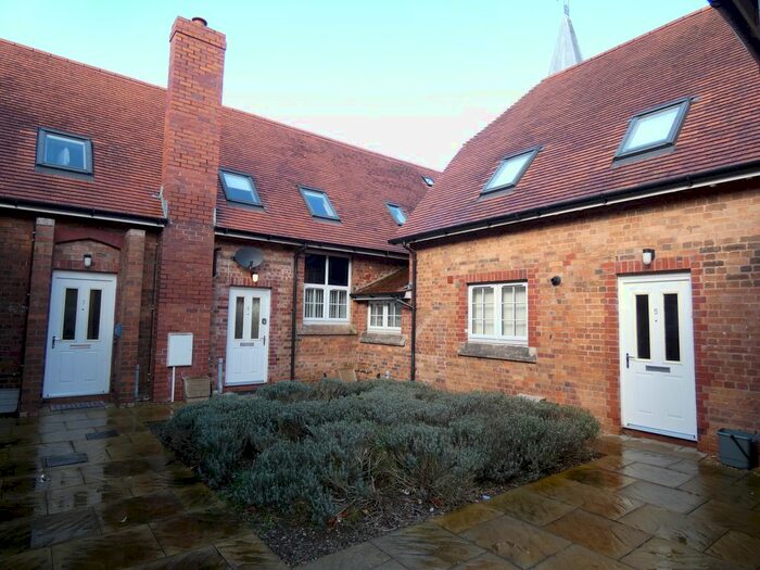 2 Bedroom Mews To Rent In Stretton Court, Wrekin Road, Wellington, TF1