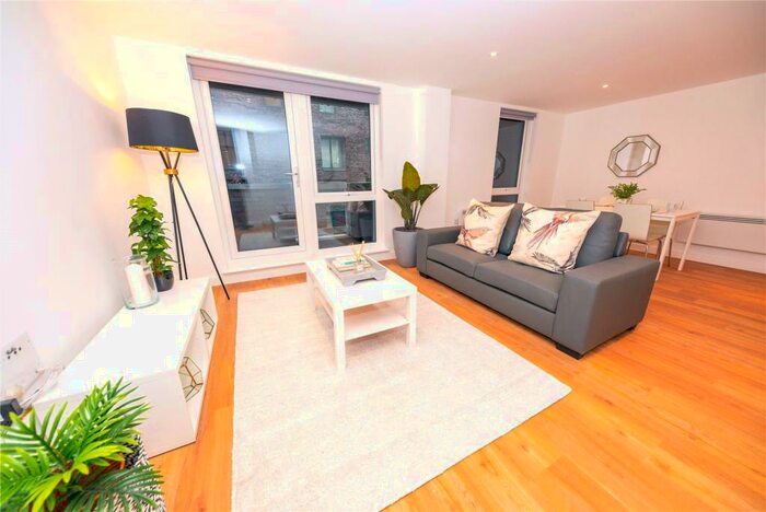 3 Bedroom Terraced House To Rent In The Plaza, Advent Way, Ancoats, Manchester, M4