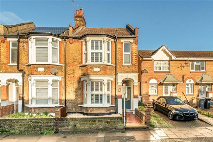 3 Bedroom House For Sale In Sportsbank Street, Catford, SE6