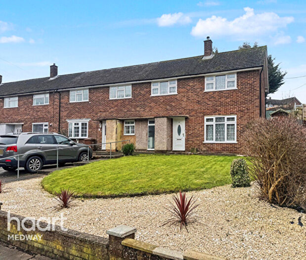 3 Bedroom Terraced House For Sale In Bligh Way, Rochester, ME2