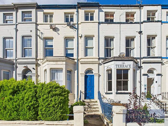 1 Bedroom Flat For Sale In Westborough, Scarborough, YO11