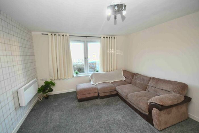 1 Bedroom Flat To Rent In Camanachd Crescent, Fort William, Highland, PH33