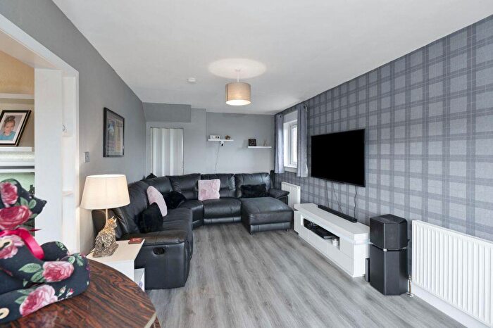 3 Bedroom Terraced House For Sale In Whitelaw Drive, Bathgate, West Lothian, EH48
