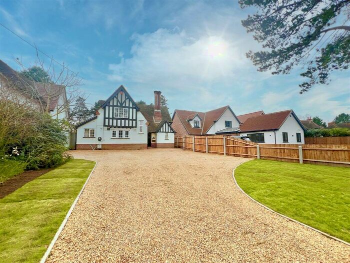 4 Bedroom Detached House To Rent In Bucklesham Road, Ipswich, IP3