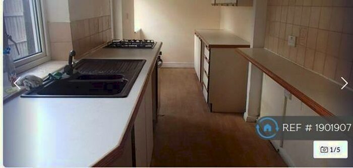 2 Bedroom Terraced House To Rent In North Parade, Scunthorpe, DN16