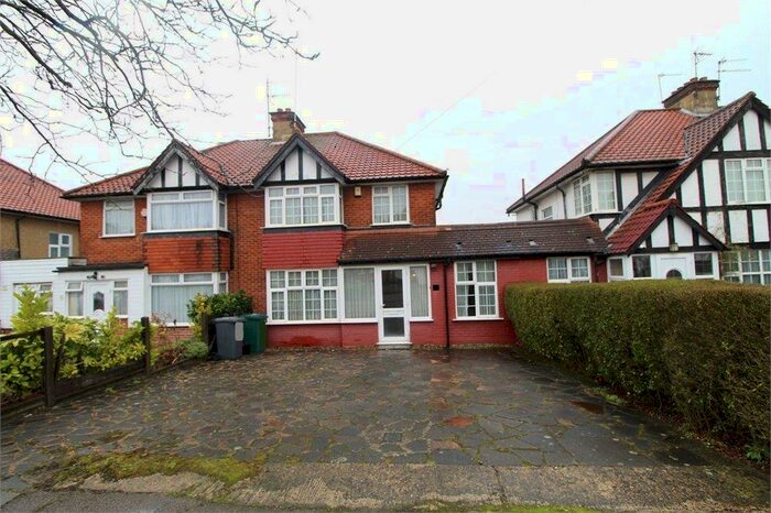 5 Bedroom Semi-Detached House To Rent In Ellesmere Avenue, London, NW7