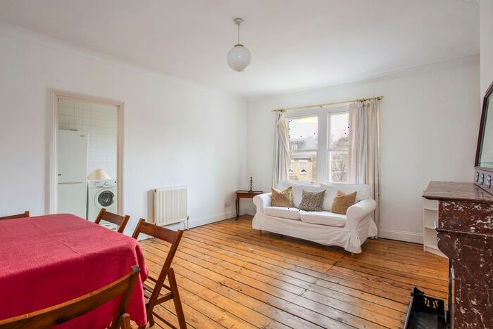 1 Bedroom Flat To Rent In Fordwych Road, London, NW2