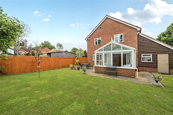 4 Bedroom Detached House For Sale In Hatchet Lane, Winkfield, Windsor, SL4