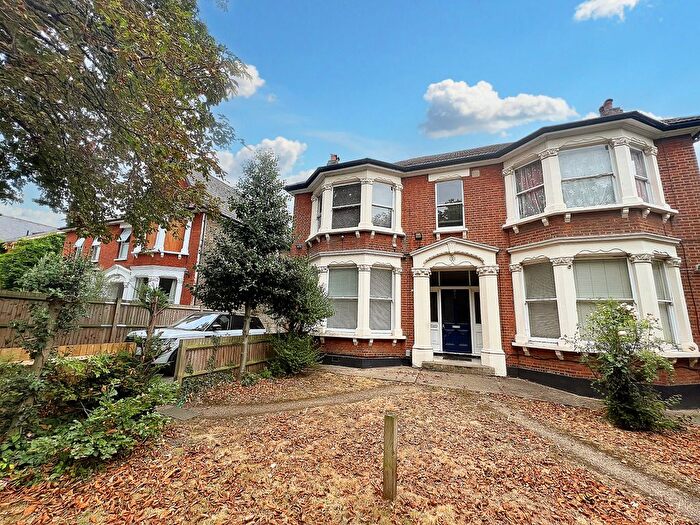 1 Bedroom Flat To Rent In Bromley Road, London, SE6