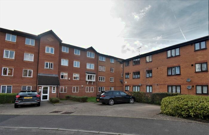 1 Bedroom Flat To Rent In Armoury Road, London, SE8