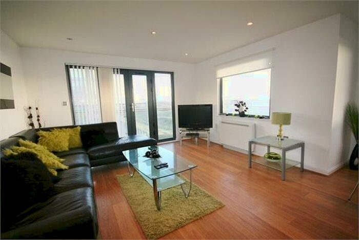 2 Bedroom Apartment To Rent In Fishermans Way, Maritime Quarter, Swansea, SA1