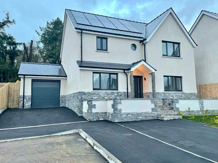 4 Bedroom Detached House For Sale In Station Road, Llanwrtyd Wells, Powys, LD5